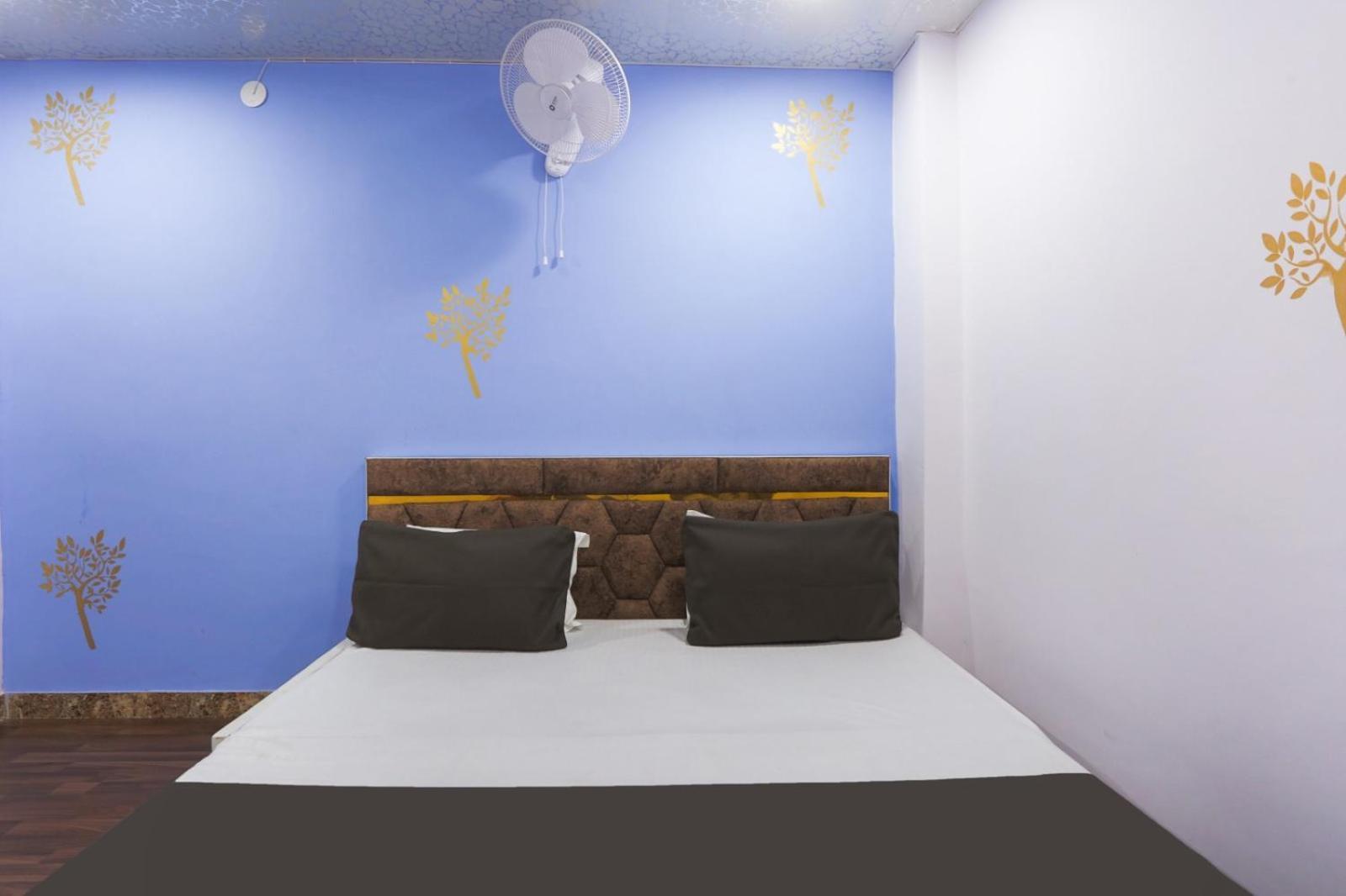 Flips With Mykonos Guest House New Delhi Exterior foto