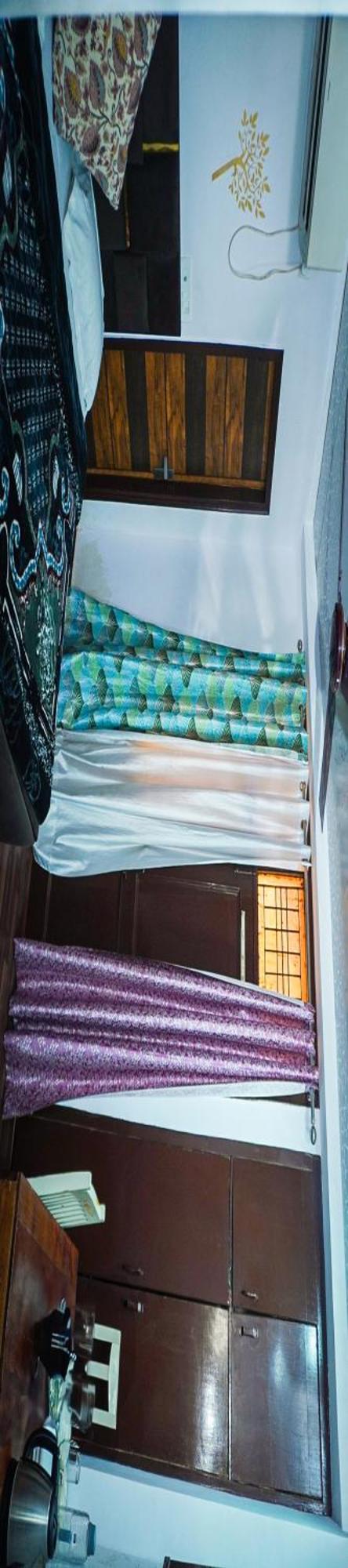 Flips With Mykonos Guest House New Delhi Exterior foto